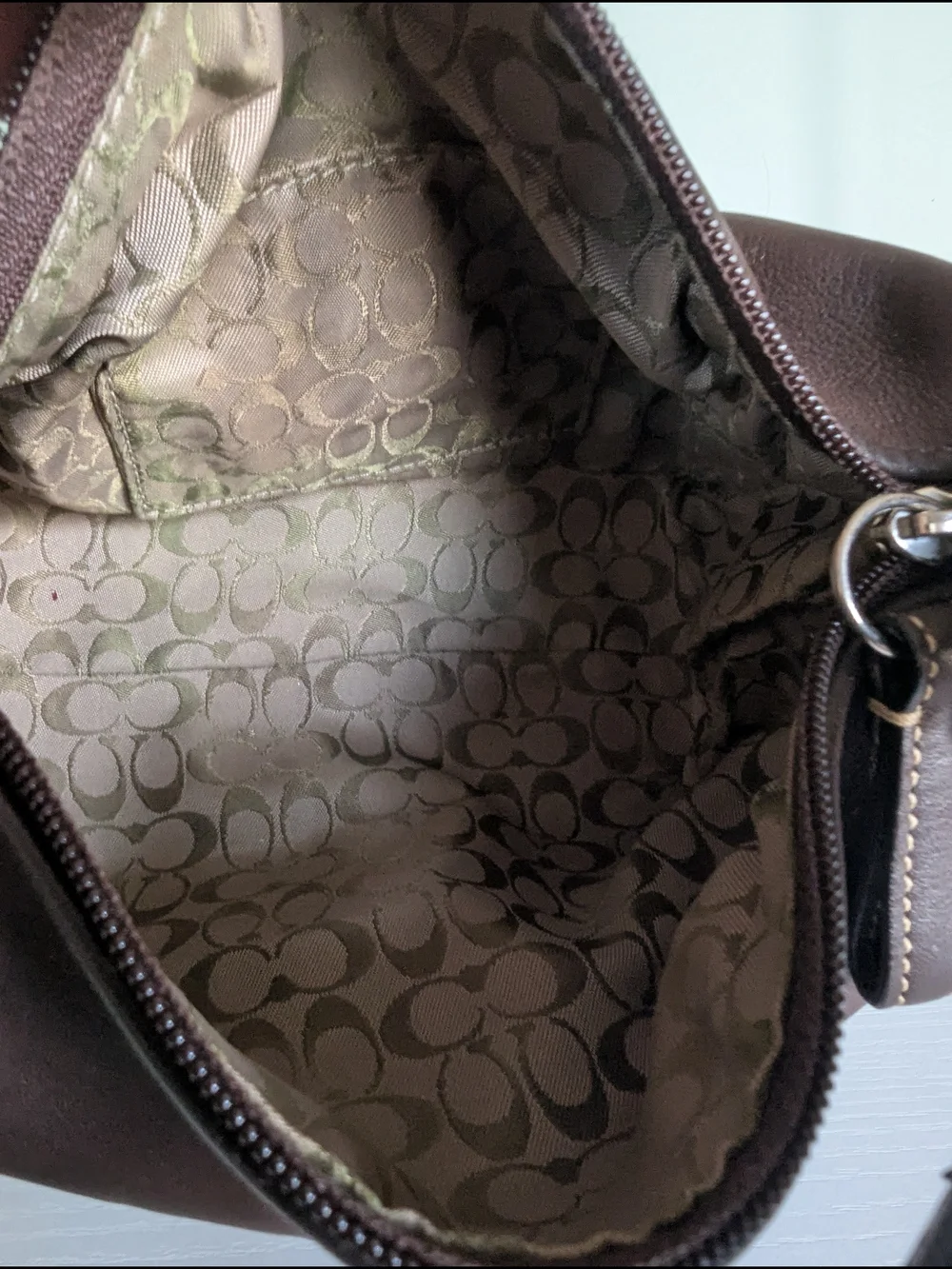 COACH Brown Leather Shoulder Bag - Elegant Everyday Carry